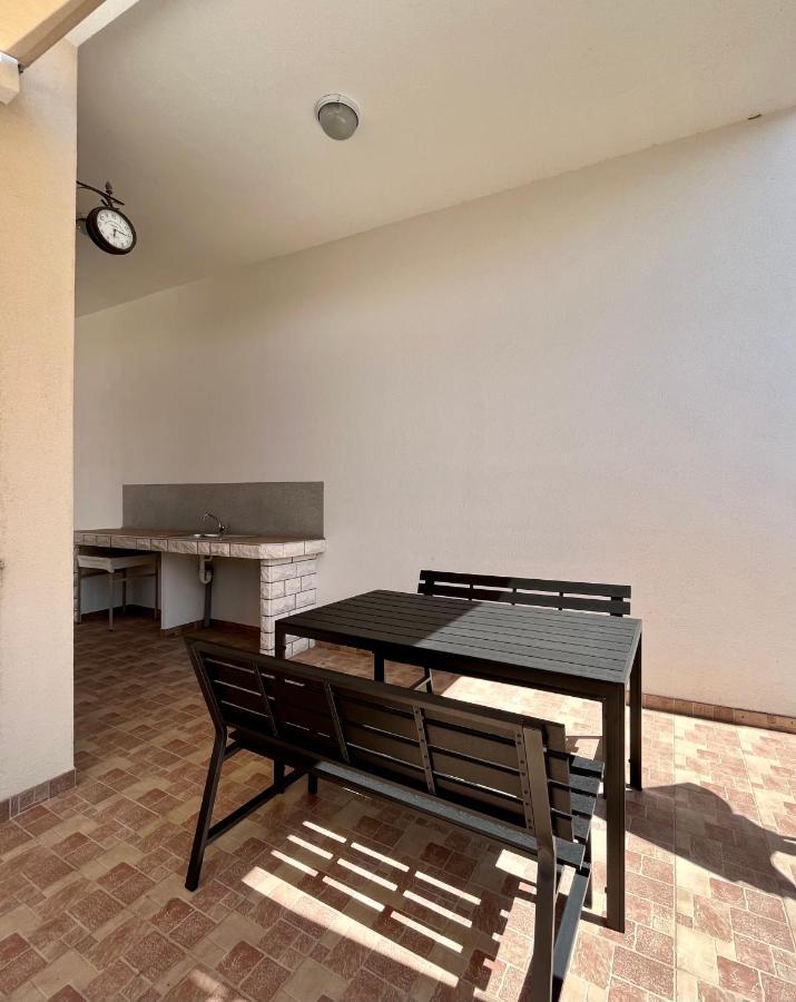 Apartmani Anita Zaboric Exterior photo